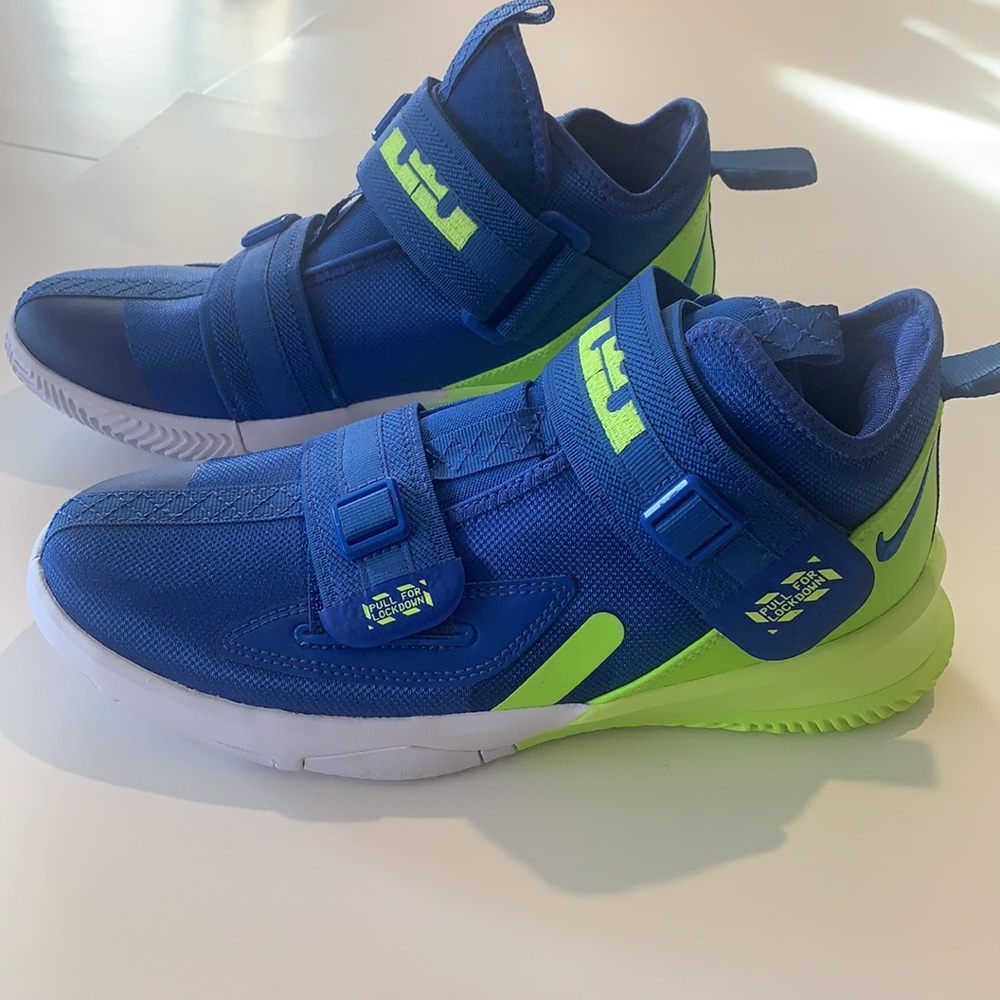 Nike leBron soldier Xlll 13 basketball shoes